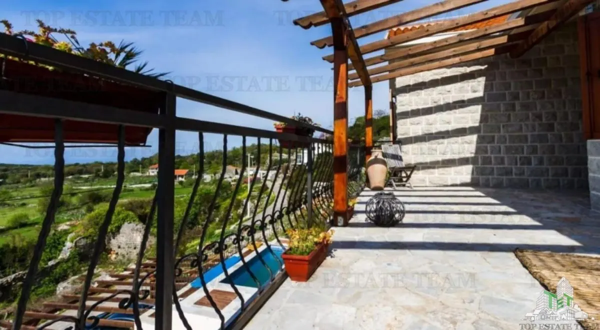 Villa en Venta en Kotor, Montenegro - foto 10
