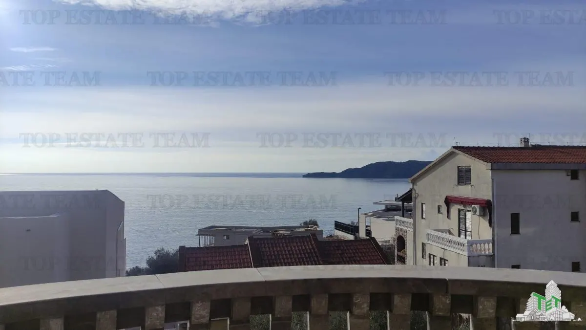 Appartement à Vendre à Budva, Monténégro - foto 1