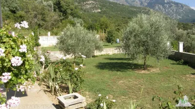 Villa en Venta en Kotor, Montenegro - foto 16