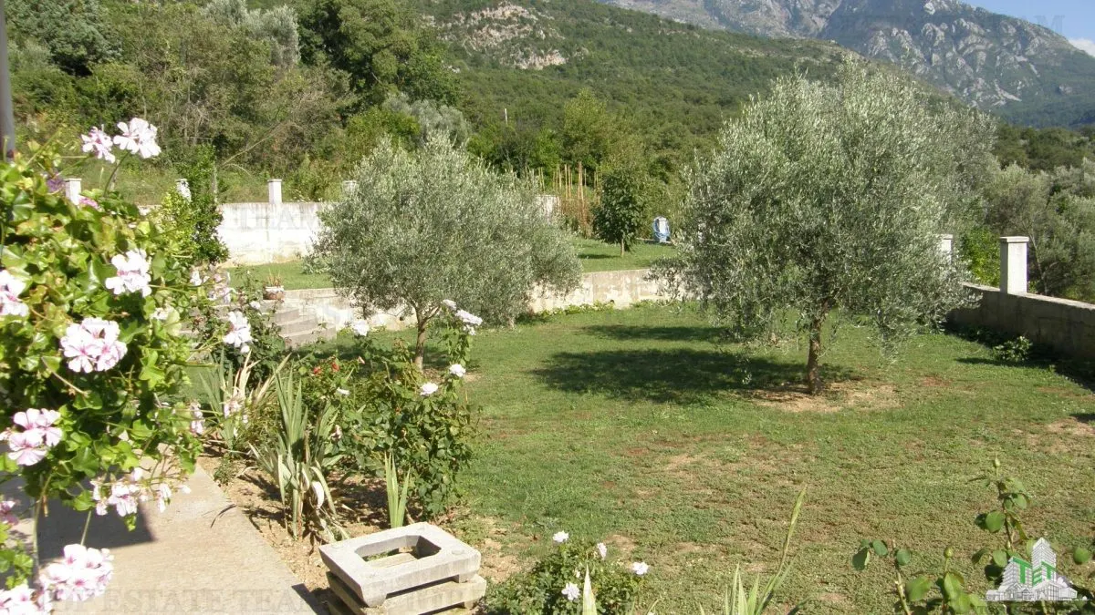 Villa en Venta en Kotor, Montenegro - foto 16