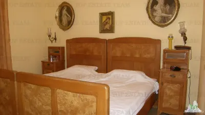 Villa en Venta en Kotor, Montenegro - foto 9