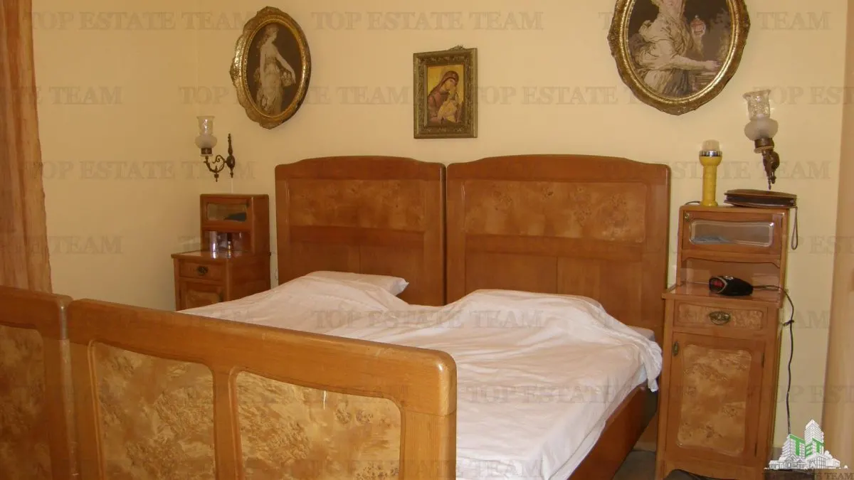 Villa en Venta en Kotor, Montenegro - foto 9