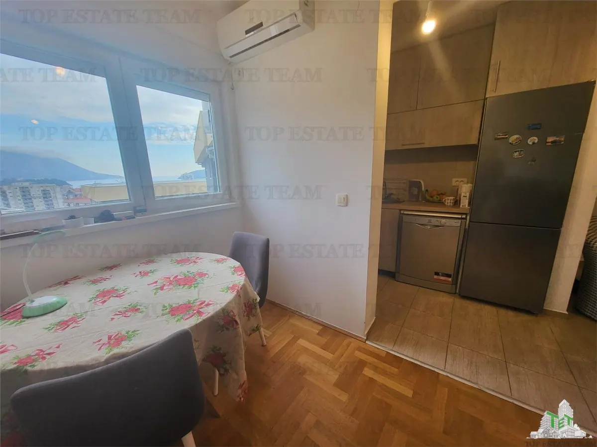 Apartment for Sale in Budva, Montenegro - foto 4