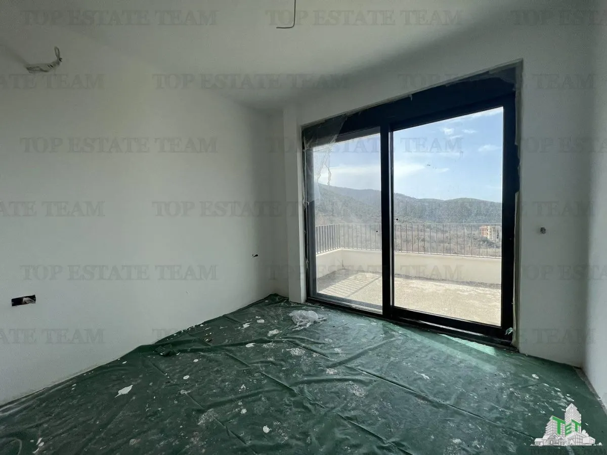 Villa en Venta en Budva, Montenegro - foto 6