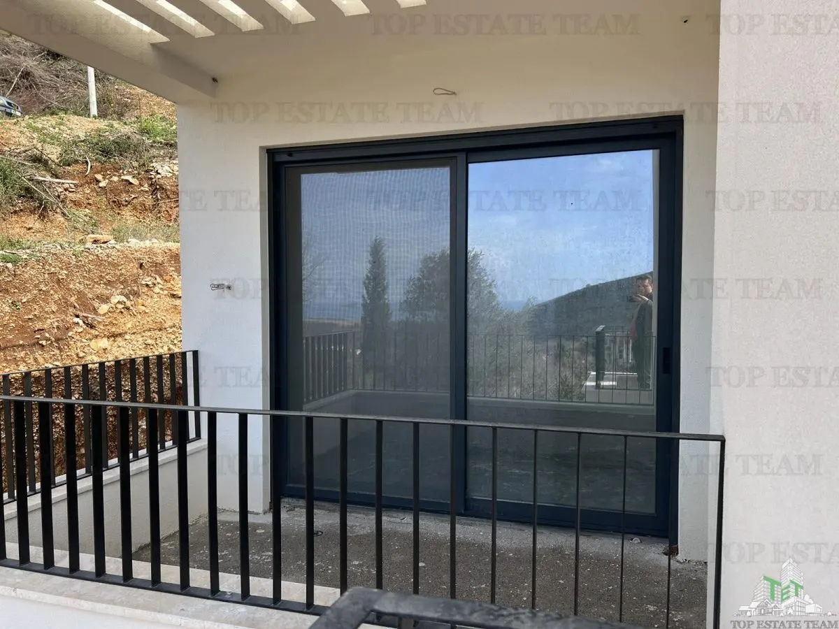 Villa en Venta en Budva, Montenegro - foto 8