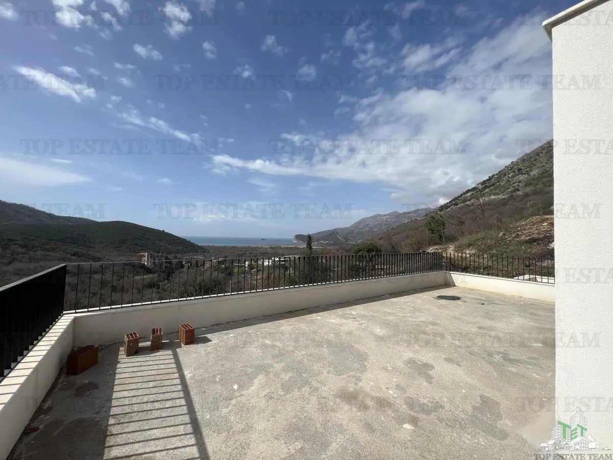 Villa en Venta en Budva, Montenegro - foto 9
