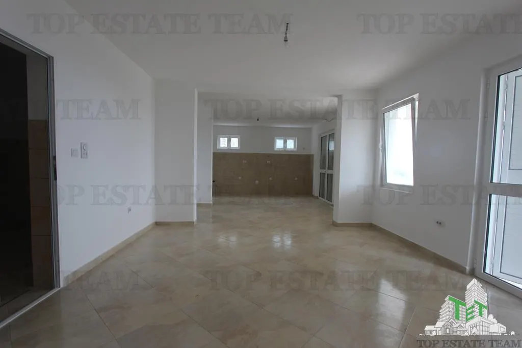 Villa en Venta en Herceg-Novi, Montenegro - foto 6