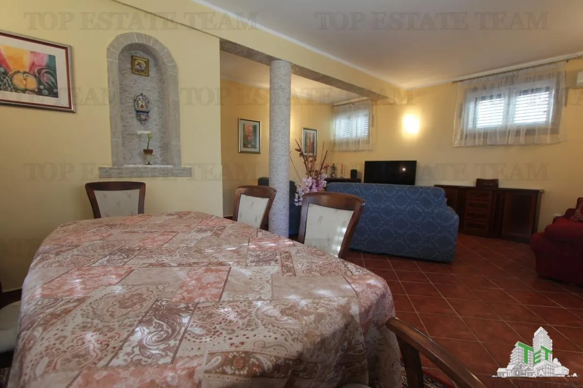 Villa en Venta en Herceg-Novi, Montenegro - foto 9