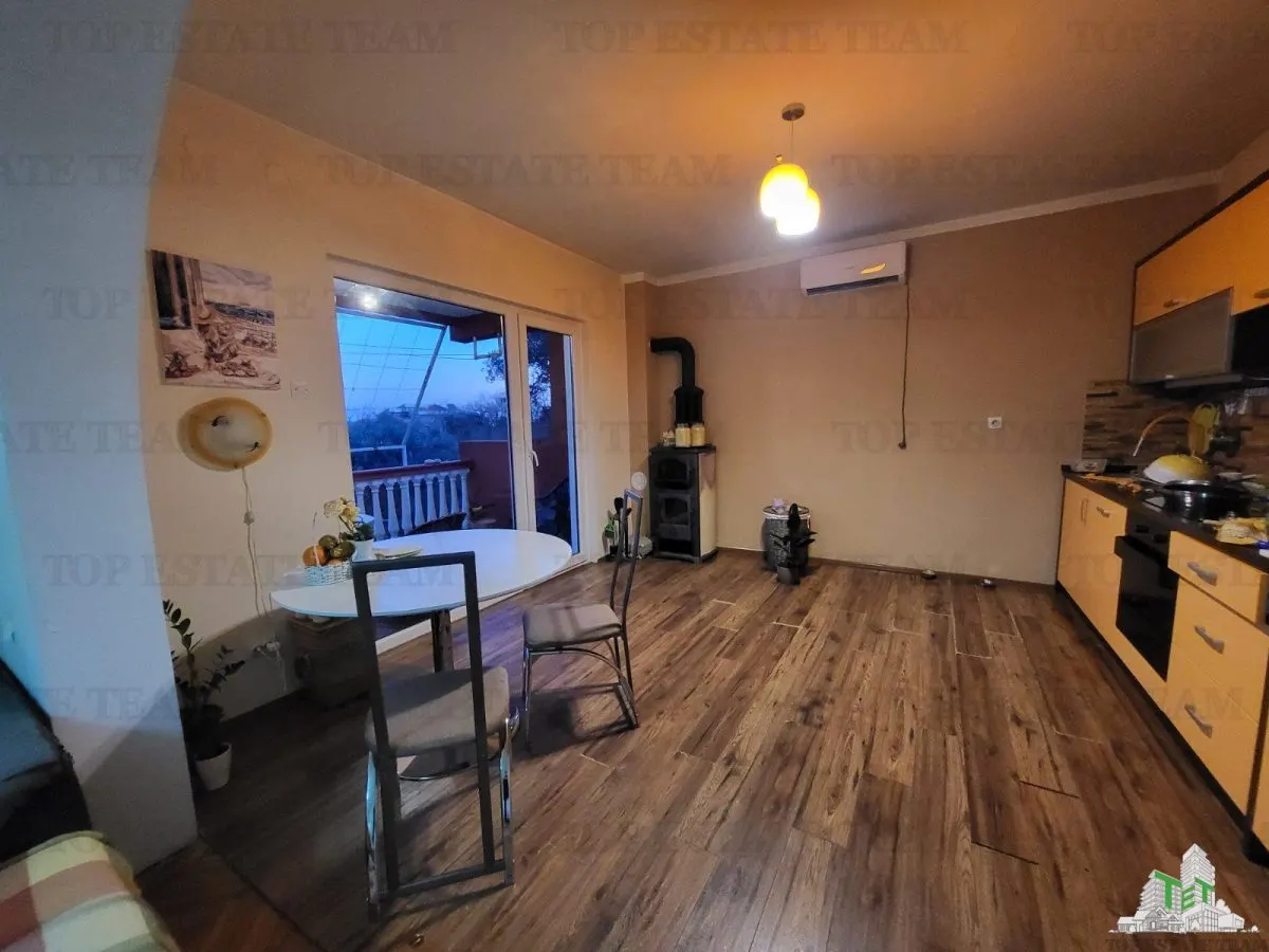 Villa en Venta en Bar, Montenegro - foto 1