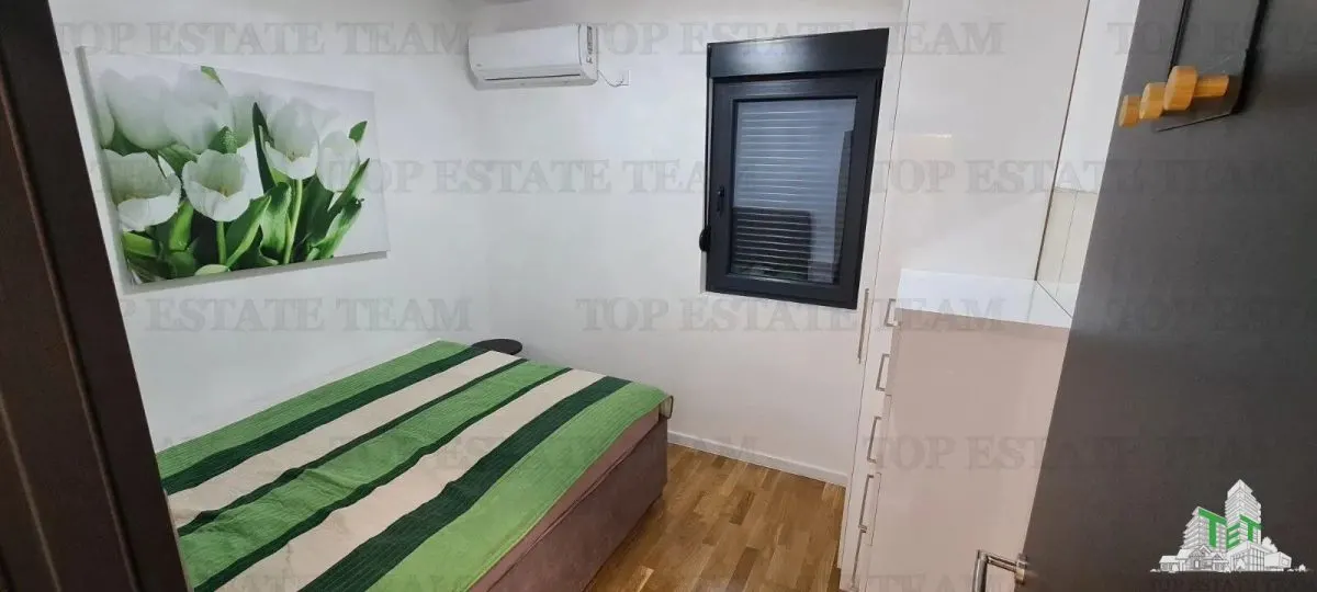 Apartamento en Venta en Herceg-Novi, Montenegro - foto 5