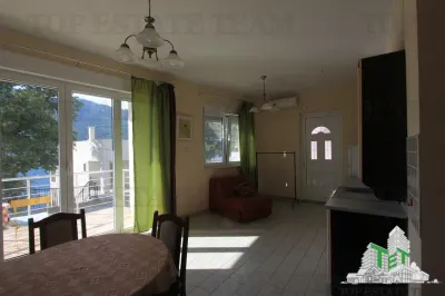 Appartement à Vendre à Tivat, Monténégro - foto 6