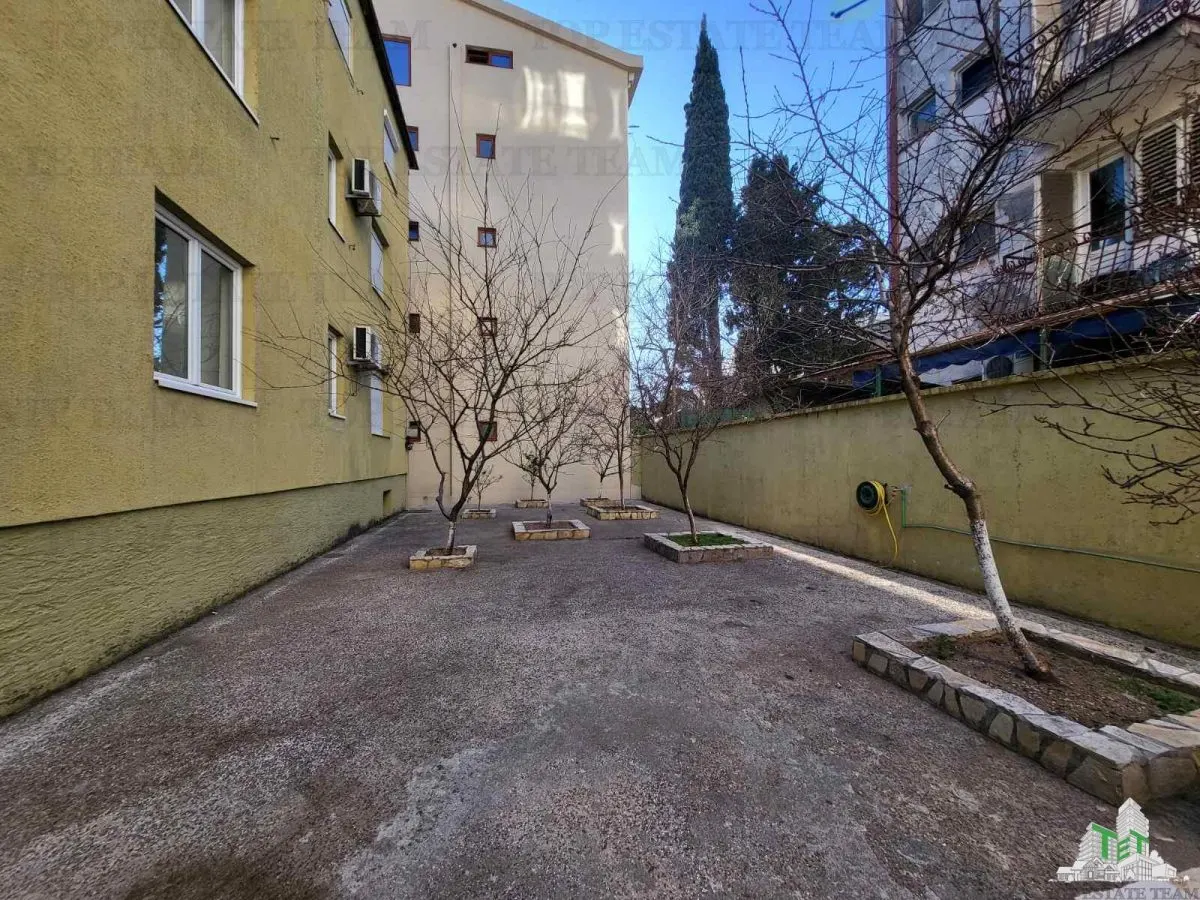 Villa for Sale in Bar, Montenegro - foto 5