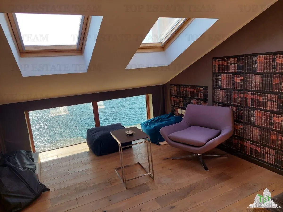 Villa en Venta en Bar, Montenegro - foto 1