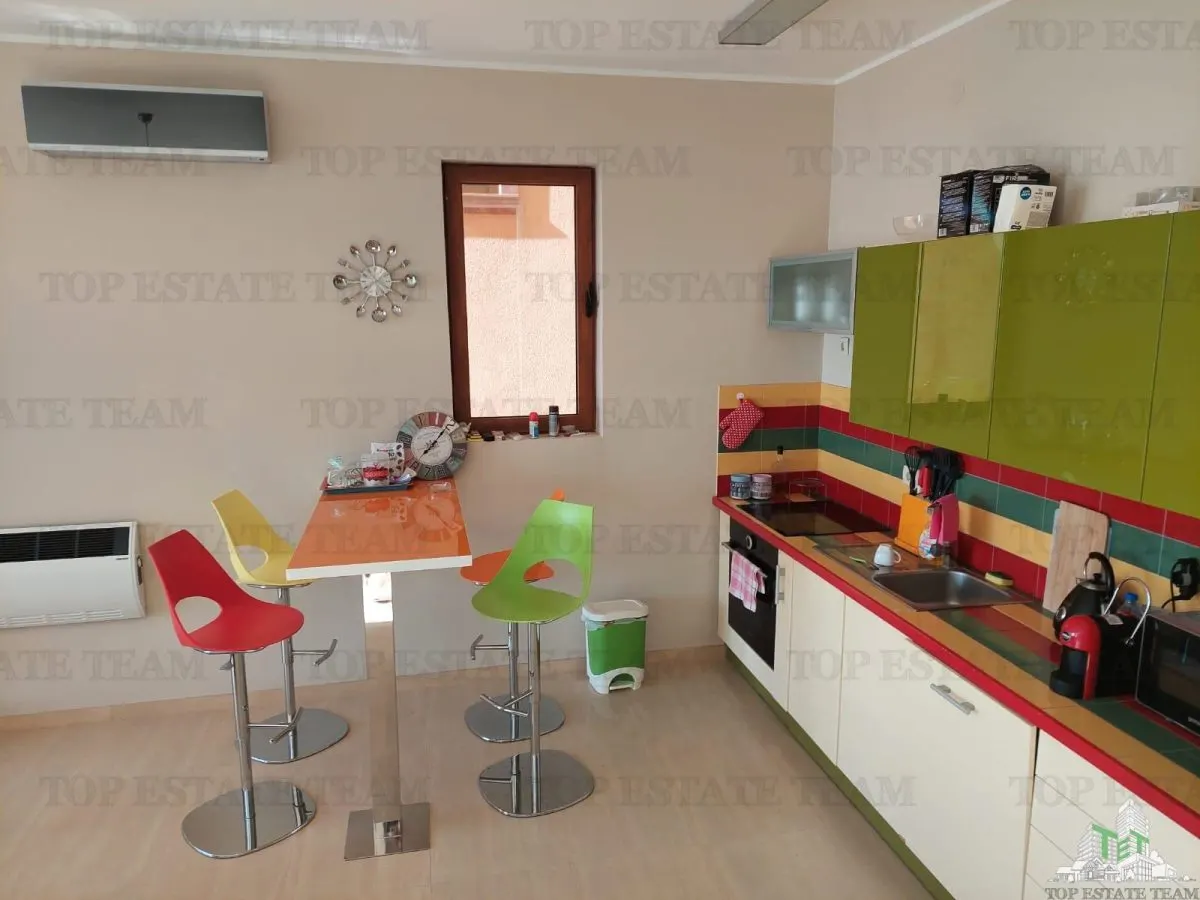 Villa en Venta en Bar, Montenegro - foto 5