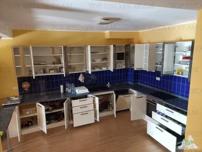Villa en Venta en Bar, Montenegro - foto 3