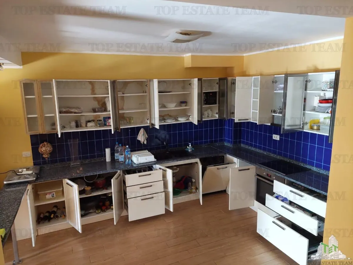 Villa en Venta en Bar, Montenegro - foto 3