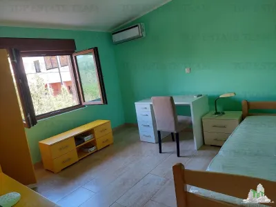 Villa en Venta en Bar, Montenegro - foto 4