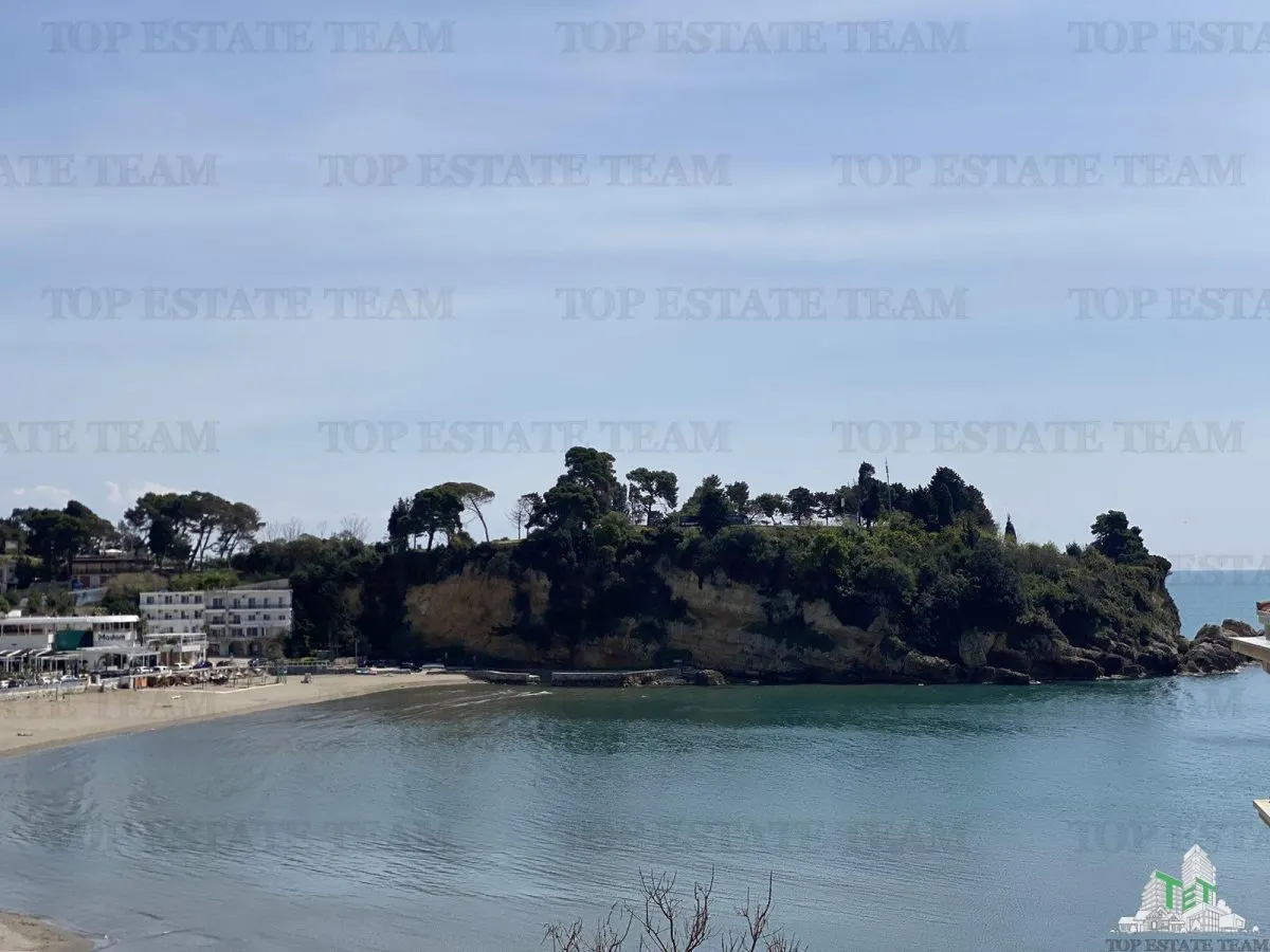 Villa en Venta en Ulcin, Montenegro - foto 1