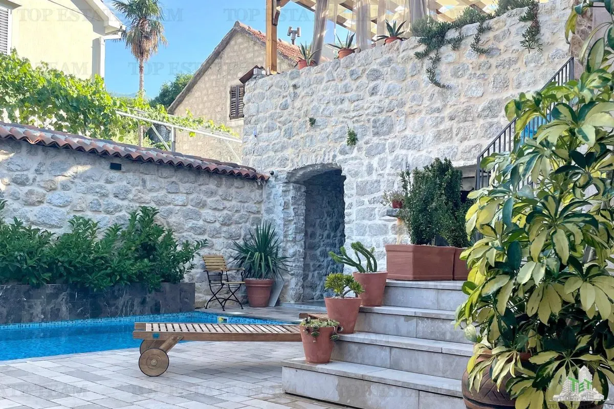 Hotel for Sale in Kotor, Montenegro - foto 10