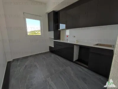 Apartment for Sale in Bar, Montenegro - foto 14