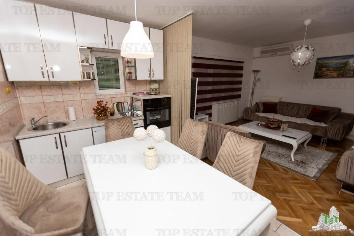 Villa en Venta en Bar, Montenegro - foto 13
