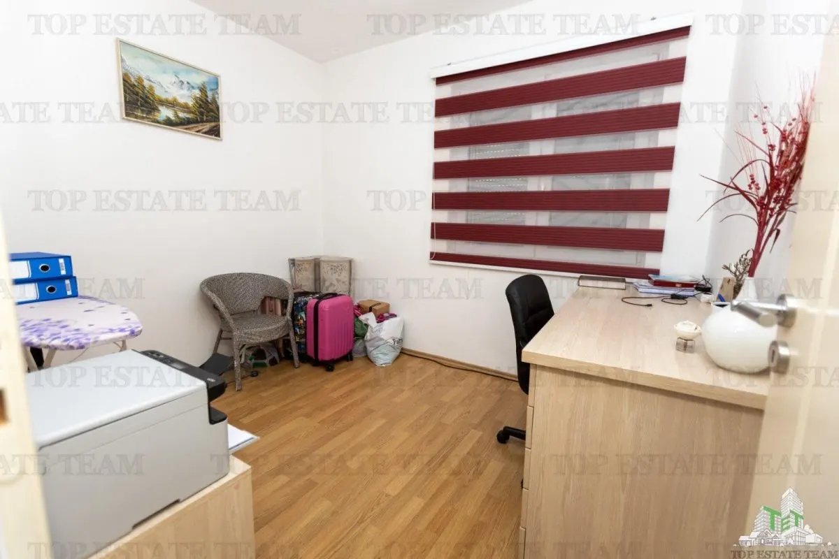 Villa en Venta en Bar, Montenegro - foto 9