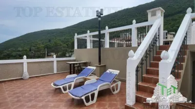 Villa for Sale in Herceg-Novi, Montenegro - foto 14