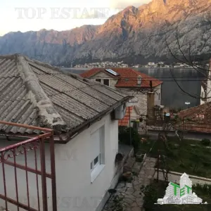 Villa for Sale in Kotor, Montenegro - foto 2