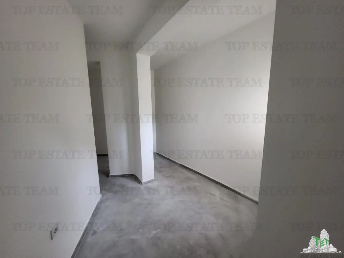 Apartment for Sale in Herceg-Novi, Montenegro - foto 4