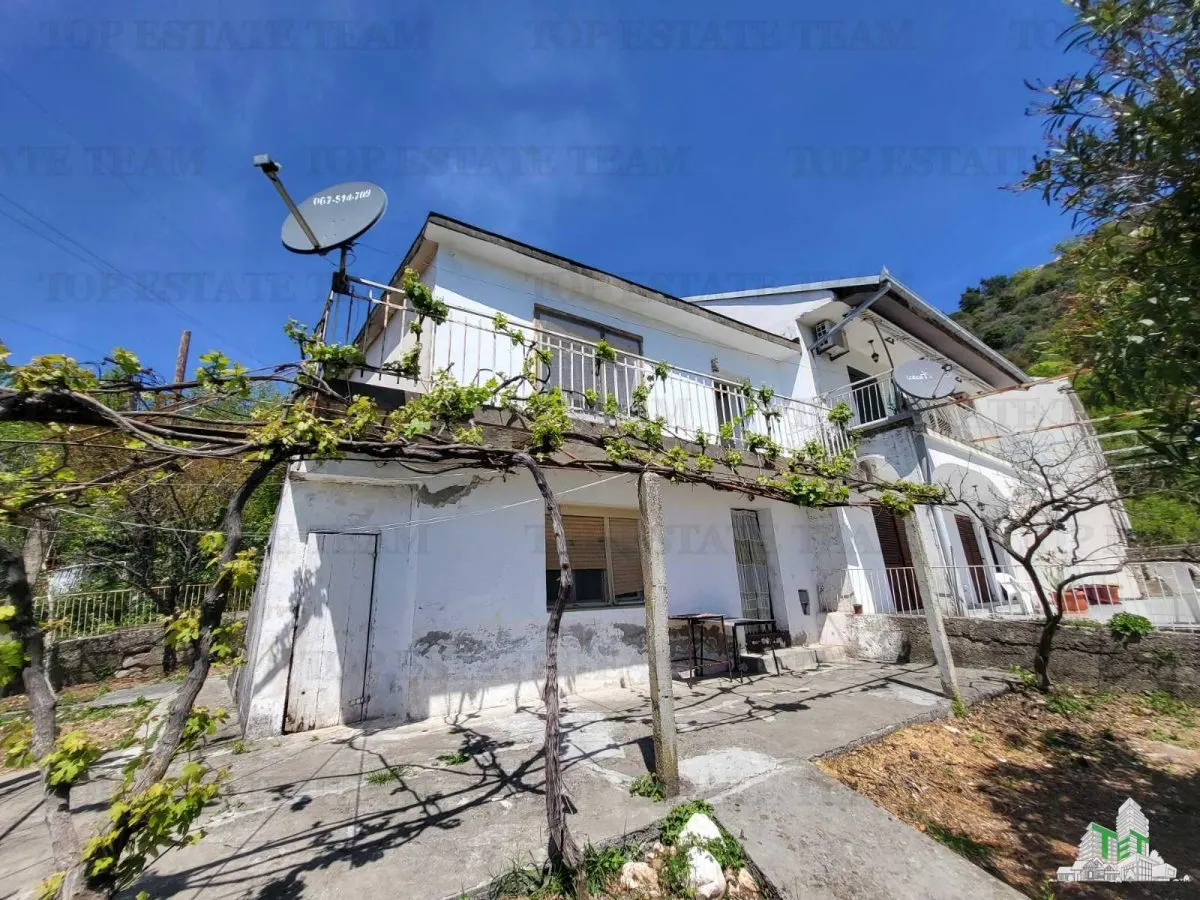 Villa for Sale in Budva, Montenegro - foto 2