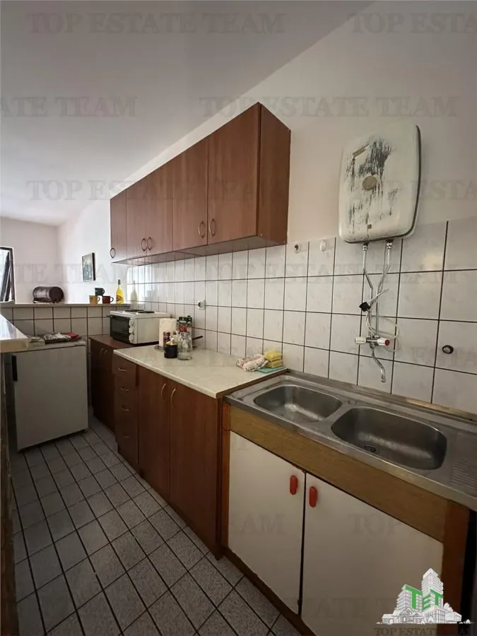 Apartamento en Venta en Budva, Montenegro - foto 2