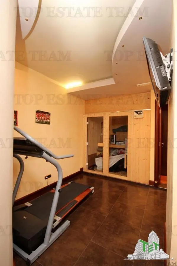 Villa en Venta en Bar, Montenegro - foto 15