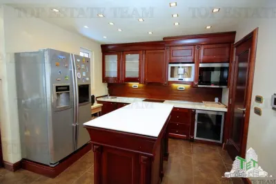 Villa en Venta en Bar, Montenegro - foto 5