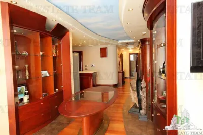 Villa en Venta en Bar, Montenegro - foto 7