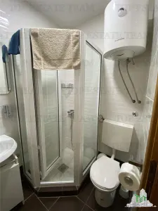 Villa en Venta en Kotor, Montenegro - foto 8