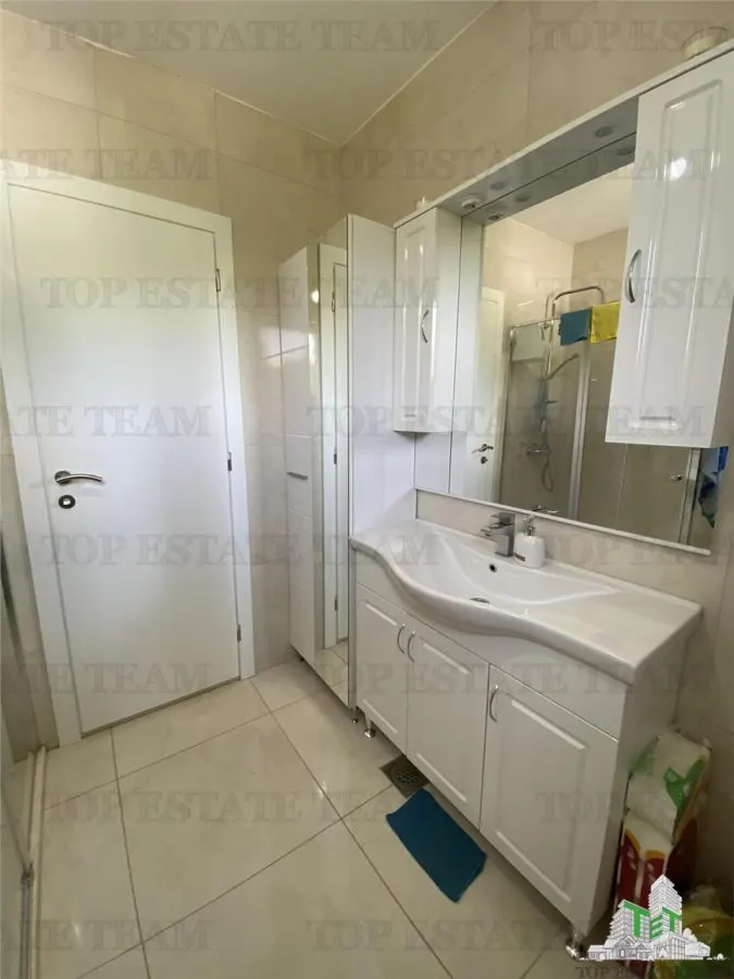 Villa en Venta en Kotor, Montenegro - foto 10
