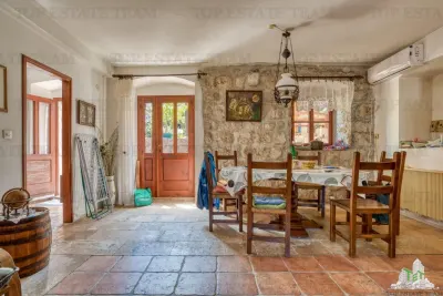 Villa for Sale in Kotor, Montenegro - foto 19