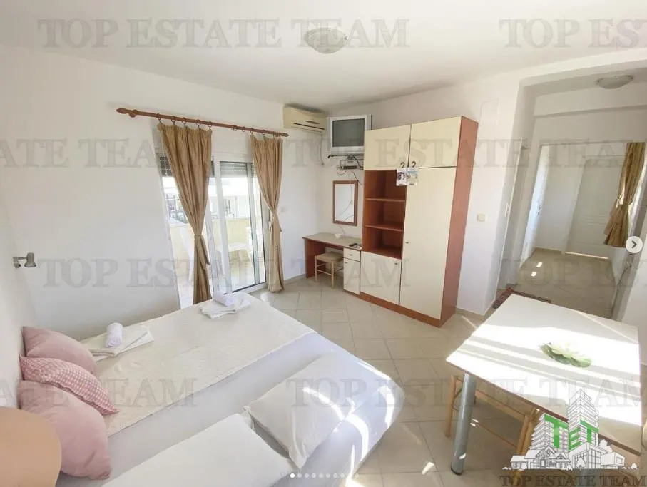 Villa en Venta en Bar, Montenegro - foto 2