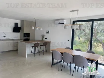 Villa en Venta en Bar, Montenegro - foto 5