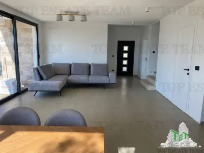 Villa en Venta en Bar, Montenegro - foto 6
