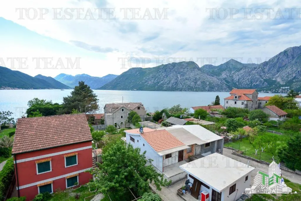 Hotel for Sale in Kotor, Montenegro - foto 1