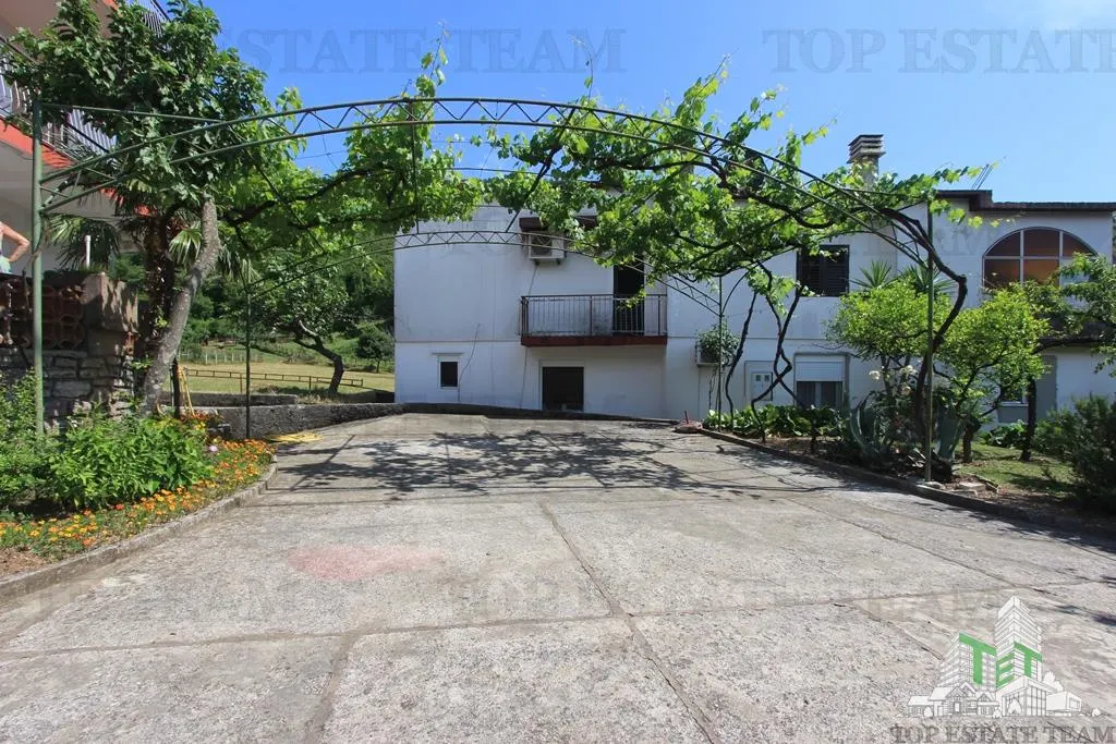 Villa en Venta en Herceg-Novi, Montenegro - foto 9