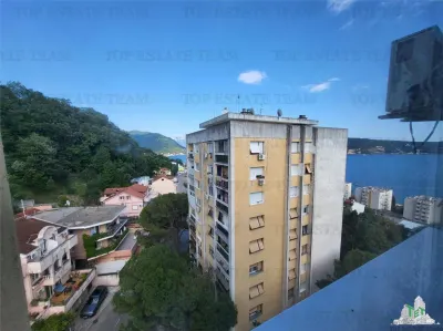 Apartment for Sale in Herceg-Novi, Montenegro - foto 8