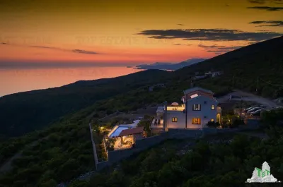 Villa for Sale in Kotor, Montenegro - foto 15