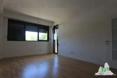 Appartement à Vendre à Tivat, Monténégro - Tivat
