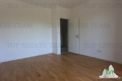 Apartamento en Venta en Tivat, Montenegro - foto 6