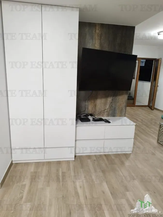 Apartamento en venta en Tivat, Montenegro - foto 12
