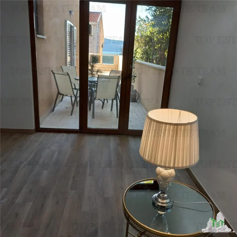 Apartamento en venta en Tivat, Montenegro - foto 5