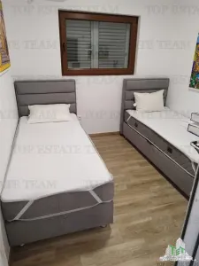 Apartamento en venta en Tivat, Montenegro - foto 8