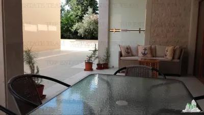 Apartamento en venta en Tivat, Montenegro - foto 9